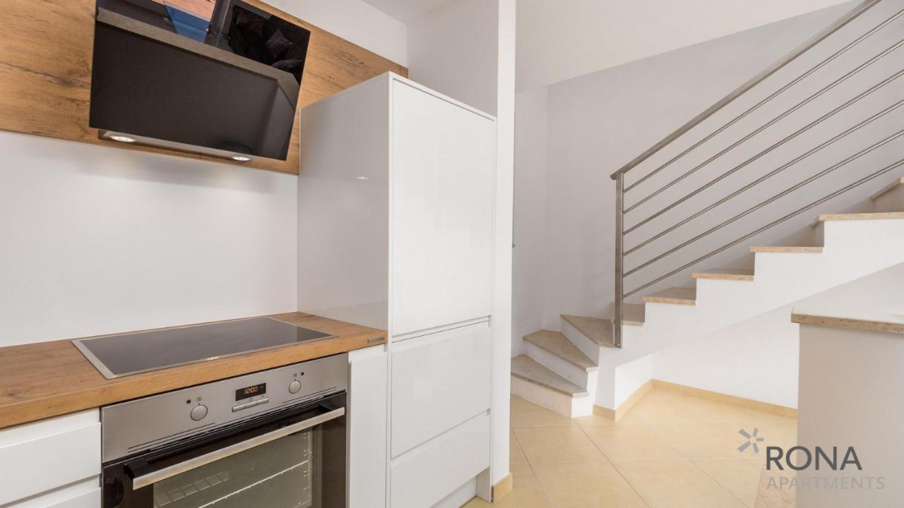 Rona Apartment Denis Умаг Экстерьер фото